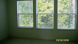 Handsome 2 Bedroom Townhouse with Screened Patio - $895.00 in Sanford, FL (Photo 4 of 6)