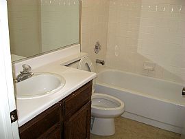 Welcome Home to This Beautiful 2 Bedroom Home with Garage in Las Vegas, NV (Photo 5 of 6)