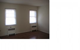 Cheap 2 Bedroom Apartment - Free Heat, Water, Garbage, Parking in Philadelphia, PA