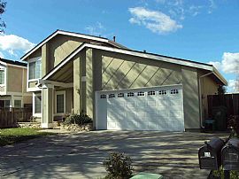 Beautiful 4 Bedroom Home in a Quiet Neighborhood Near Park in San Jose, CA