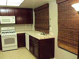 Beautiful 4 Bedroom Home in a Quiet Neighborhood Near Park in San Jose, CA (Photo 3 of 8)