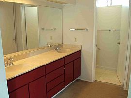 Beautiful 4 Bedroom Home in a Quiet Neighborhood Near Park in San Jose, CA (Photo 7 of 8)