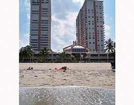 Scenic 2 Bedroom Condo with Unobstructed Views of Ocean in Pompano Beach, FL