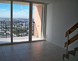 Scenic 2 Bedroom Condo with Unobstructed Views of Ocean in Pompano Beach, FL (Photo 3 of 6)