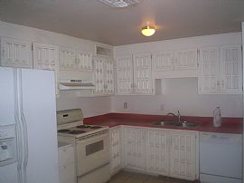 Large 3 Bedroom Home with Newer A/C - Pool - 2 Car Garage in Phoenix, AZ (Photo 2 of 4)