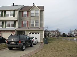 Beautiful 3 Bedroom Townhouse with Newer Paint and Carpet in Glassboro, NJ