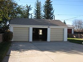 Charming 4 Bedroom Home with Fireplace in Avenues in Cheyenne, WY (Photo 7 of 7)