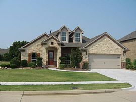 Beautiful 4 Bedroom Home - Packed with Upgrades in Mansfield, TX