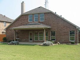 Beautiful 4 Bedroom Home - Packed with Upgrades in Mansfield, TX (Photo 6 of 9)