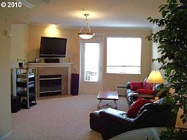 Discounted 3 Bedroom Condo Near Columbia River - $1400 in Vancouver, WA (Photo 5 of 12)