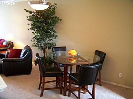 Discounted 3 Bedroom Condo Near Columbia River - $1400 in Vancouver, WA (Photo 6 of 12)