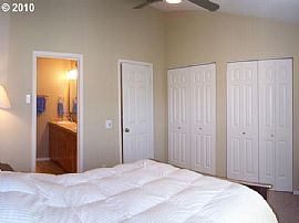 Discounted 3 Bedroom Condo Near Columbia River - $1400 in Vancouver, WA (Photo 7 of 12)