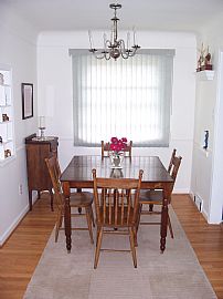 Very Nice 3 Bedroom Home with 2.5 Car Garage in Hazel Park, MI (Photo 2 of 3)