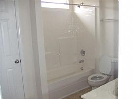 Clean and Like New 4 Bedroom Home in Nice Location   in Durham, NC (Photo 7 of 11)