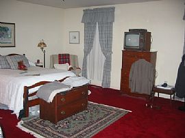 Delightful 3 Bedroom Townhouse in West Chester Area  in West Chester, PA (Photo 5 of 6)