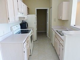 Impeccable 1 Bedroom Condo in Gated Community - $695 in Lake Mary, FL (Photo 4 of 8)