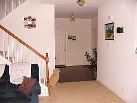 Maintenance Free 4 Bedroom Luxury Townhoe Near IL 59 and IL 20 in Streamwood, IL (Photo 2 of 4)