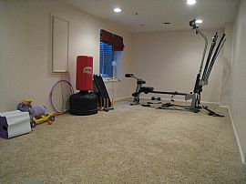 Maintenance Free 4 Bedroom Luxury Townhoe Near IL 59 and IL 20 in Streamwood, IL (Photo 4 of 4)