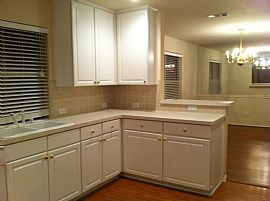 Beautiful 3 Bedroom Home in Woodbridge Community  in Sachse, TX (Photo 5 of 12)