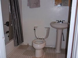 Spacious 1 Bedroom Apartment with Balcony - Great View   in Bronx, NY (Photo 4 of 4)