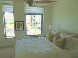 Luxury 2 Bedroom Condo with Parking and Panoramic Views! in Portland, OR (Photo 11 of 12)