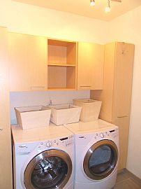 Luxury 2 Bedroom Condo with Parking and Panoramic Views! in Portland, OR (Photo 5 of 12)