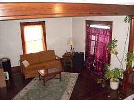 Cute 3 Bedroom Dutch Colonial Home - Recently Updated in Kalamazoo, MI (Photo 4 of 4)