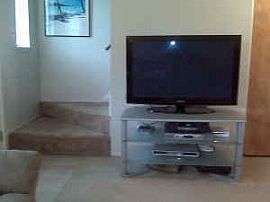 Nice 2 Bedroom Home with Washer/Dryer Near Airport Rd. and M-59 in Waterford, MI (Photo 2 of 3)