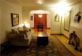 Charming 2 Bedroom Tudor Style Home in Waldo - Recently Updated in Kansas City, MO (Photo 4 of 12)