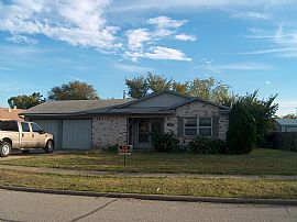 Nice, Newly Painted 3 Bedroom Home on Joanna Dr. in Farmers Branch, TX (Photo 2 of 2)