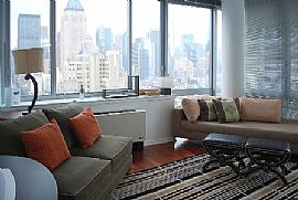 Superb 2 Bedroom Apartment in Elegant Doorman Building in Manhattan, NY