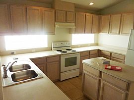 Dazzling 4 Bedroom Home with 2 Car Garage - $1195.00 in Orlando, FL (Photo 4 of 11)