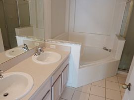 Dazzling 4 Bedroom Home with 2 Car Garage - $1195.00 in Orlando, FL (Photo 6 of 11)