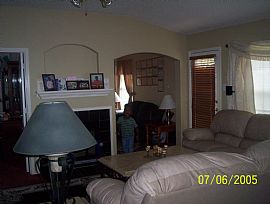 Clean and Neat 3 Bedroom Home with Wood Deck and Concrete Patio  in Saginaw, TX (Photo 3 of 5)