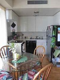 Furnished 1 Bedroom Condo with Utilities and Cable Included in Honolulu, HI (Photo 2 of 4)