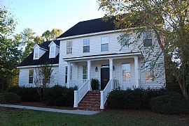 Lovely 4 Bedroom Executive Home Retreat with Private Dock in Mount Pleasant, SC