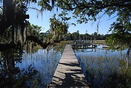 Lovely 4 Bedroom Executive Home Retreat with Private Dock in Mount Pleasant, SC (Photo 2 of 8)