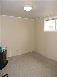Wonderful 3 Bedroom Home - Rent Includes Utilities! in Colorado Springs, CO (Photo 10 of 11)