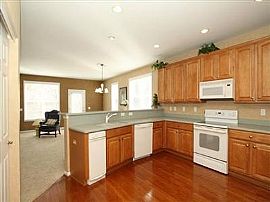 Great 3 Bedroom Home with Attention to Detail in Maineville, OH (Photo 4 of 8)
