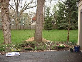 Wonderful 3 Bedroom Condo with Hardwood Floors at Treehouse  in Ann Arbor, MI (Photo 2 of 5)