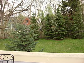 Wonderful 3 Bedroom Condo with Hardwood Floors at Treehouse  in Ann Arbor, MI (Photo 4 of 5)