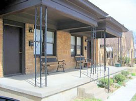 Remodeled 1 Bedroom Duplex Home with Wood Floors in Oklahoma City, OK (Photo 3 of 4)
