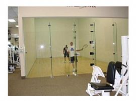 Spotless 1 Bedroom Condo with 1 Car Attached Garage in Murrieta, CA (Photo 3 of 5)