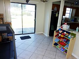 Outstanding 3 Bedroom Home with 2 Car Garage - $1095 in Orlando, FL (Photo 4 of 7)