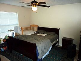 Outstanding 3 Bedroom Home with 2 Car Garage - $1095 in Orlando, FL (Photo 5 of 7)