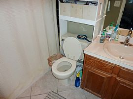 Outstanding 3 Bedroom Home with 2 Car Garage - $1095 in Orlando, FL (Photo 7 of 7)