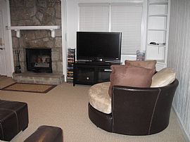 Newly Renovated 4 Bedroom Home on 3 Acres - $1350 in College Park, GA (Photo 5 of 5)