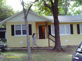 Great 3 Bedroom Home with Move In Special - $800 - CALL NOW! in Stone Mountain, GA