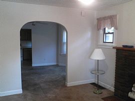 3bd / 1 Ba Cozy Single Family in Cincinnati, OH (Photo 2 of 3)