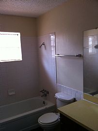 Beautiful 2 Bedroom Home with Attached Garage and Creek View in Austin, TX (Photo 8 of 10)